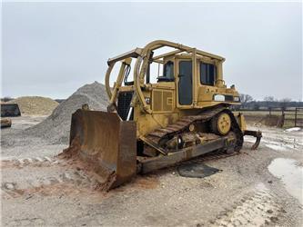 CAT D6H II - 3800 HOURS ON ENGINE - 800 HOURS ON TRANS