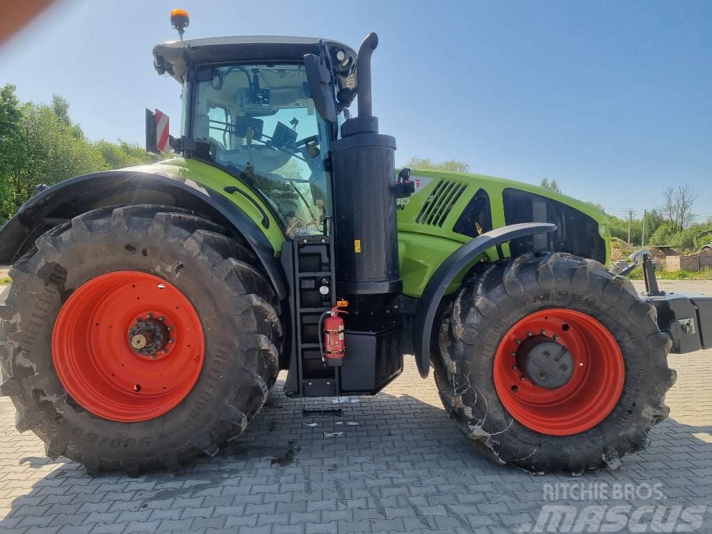 CLAAS Axion 940 Traktori