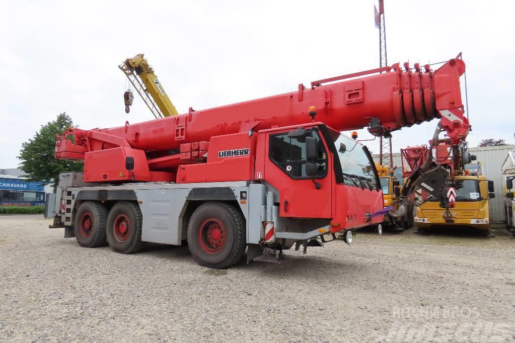 Liebherr LTM 1055-3.2 All terrain cranes