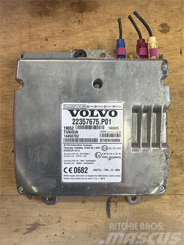 Volvo VOLVO CONTROL ECU 22357675 Electronics
