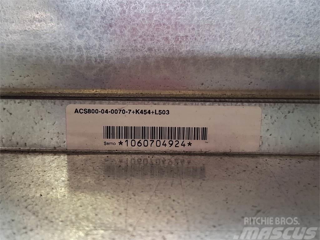 ABB ACS800-04-0070-7+K454+L503 Ostalo