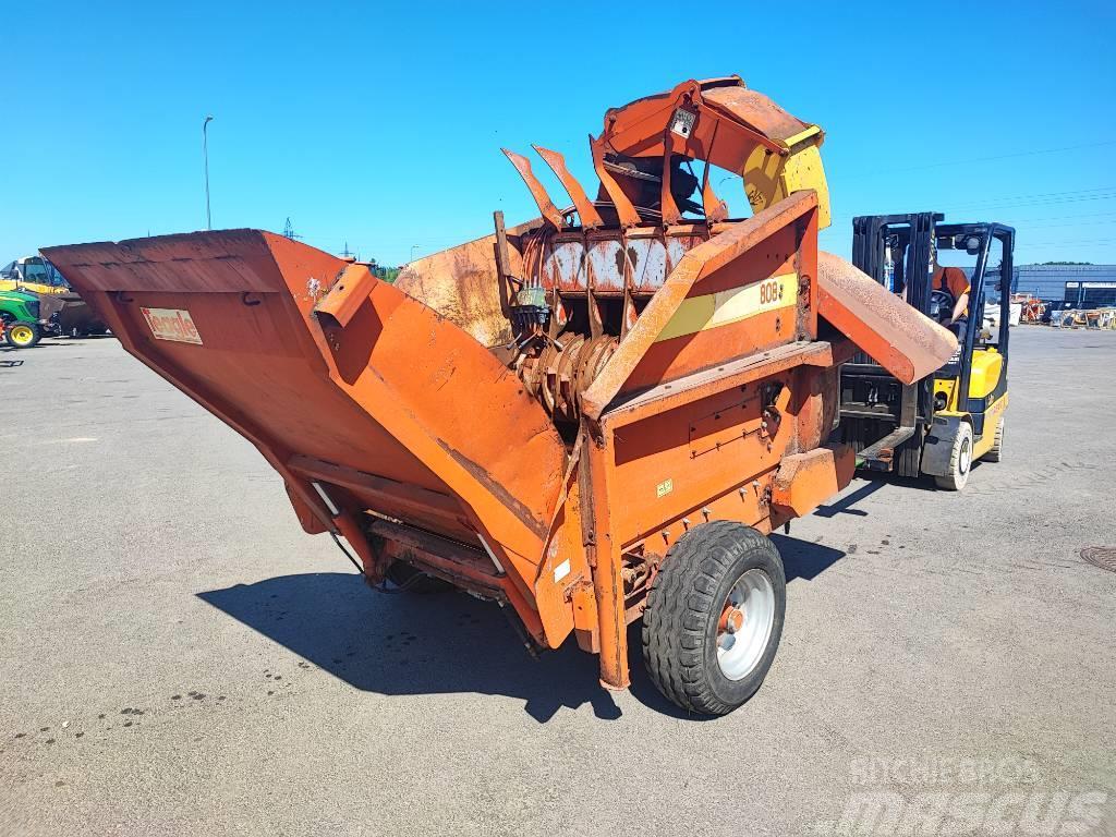 TEAGLE TOMAHAWK 808S Bale shredders, cutters and unrollers