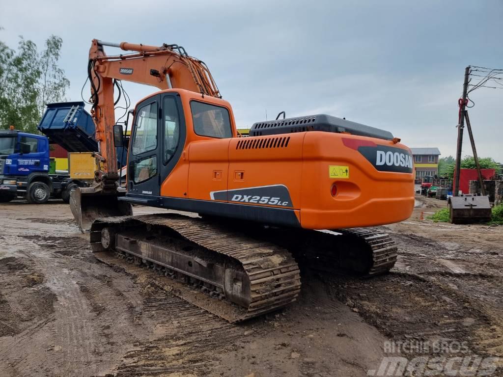 Doosan DX 255 LC Crawler excavators
