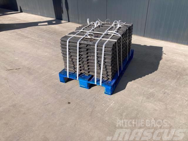Sany SY210 / SY230 700mm Shoes Tracks, chains and undercarriage