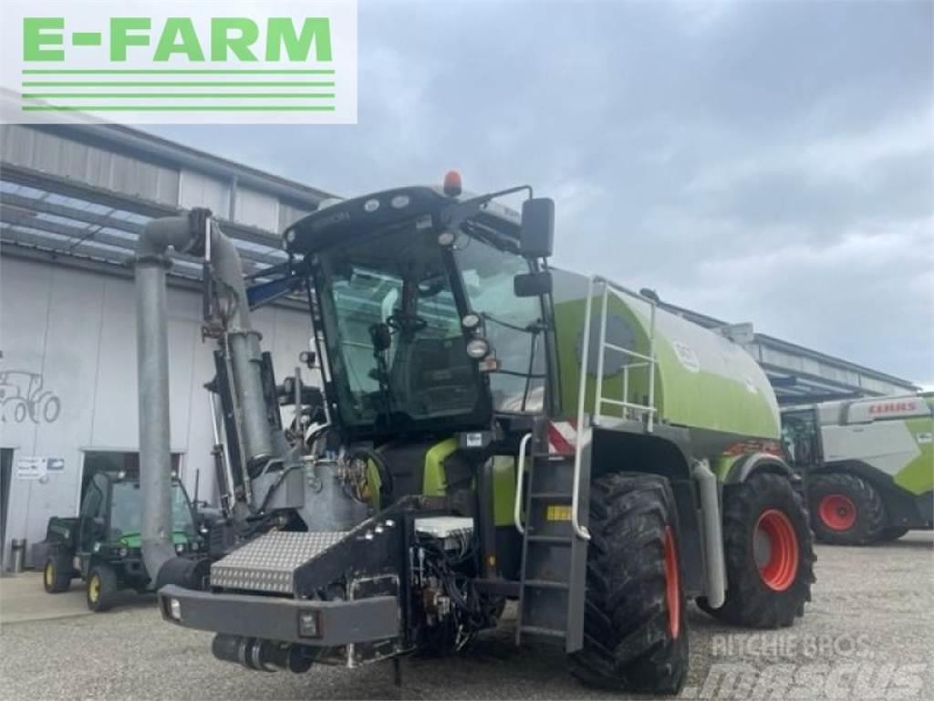 CLAAS xerion 3300 saddle trac mit sgt SADDLE TRAC Tractors