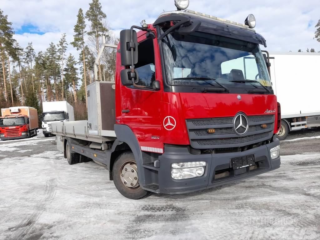 Mercedes-Benz Atego Flatbed / Dropside trucks
