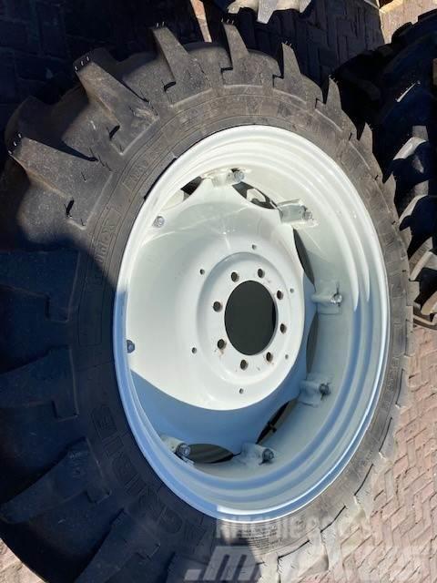 Michelin 13,6 R38 verstelbare velg (nieuw) Tyres, wheels and rims