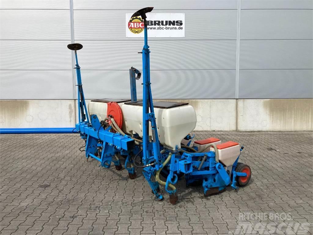 Monosem PNU 6 Precision sowing machines