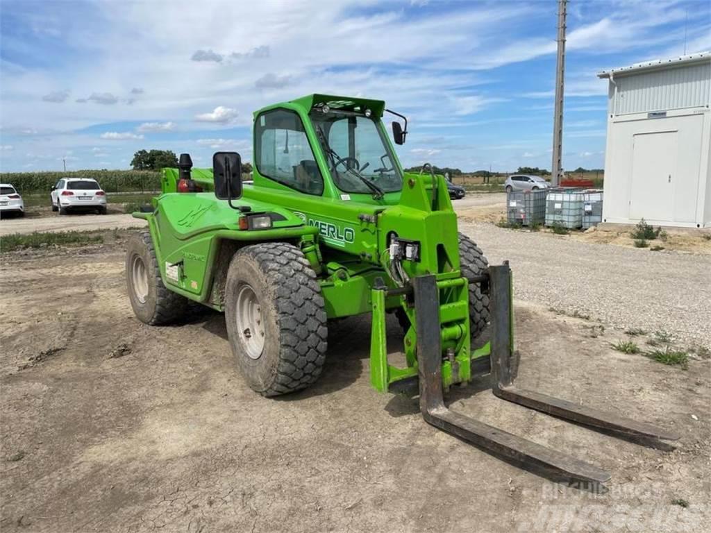 Merlo P60.10 Panoramic Telehandlers for agriculture