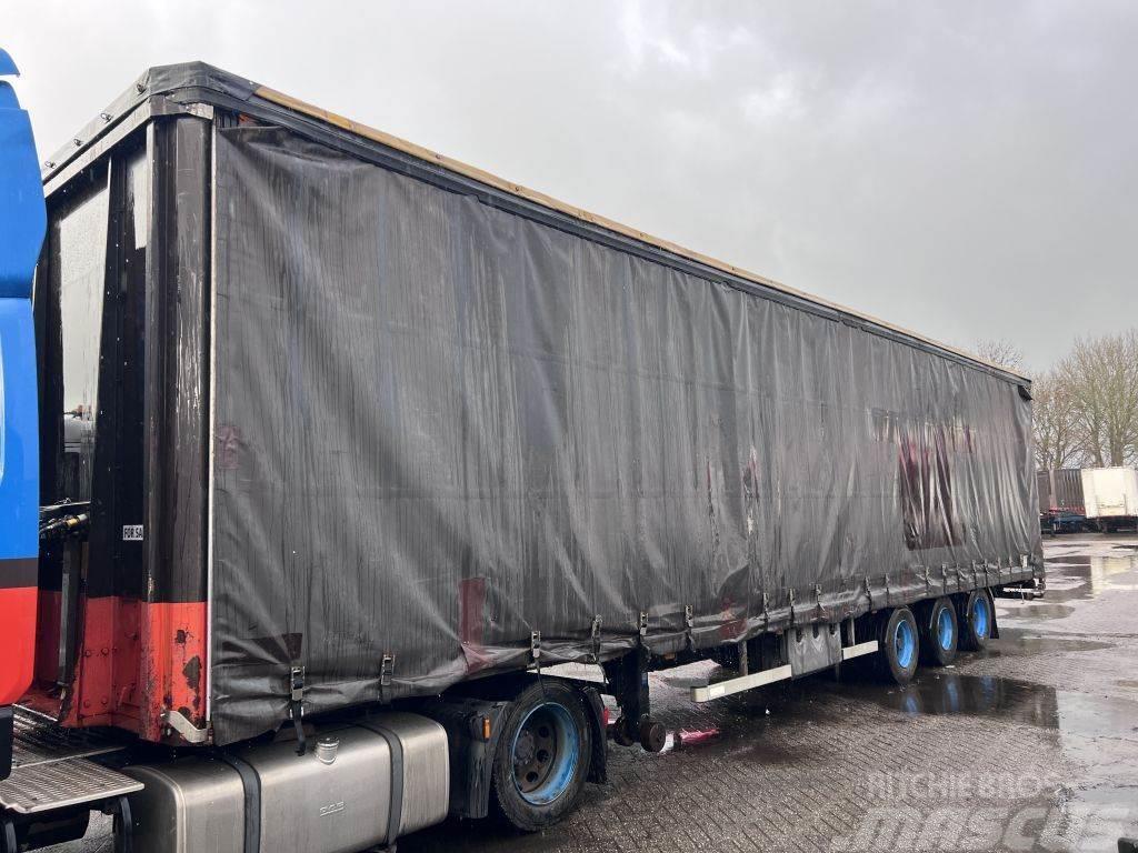 LAG 3 AXLE MEGA 1360x249x304 Curtainsider semi-trailers