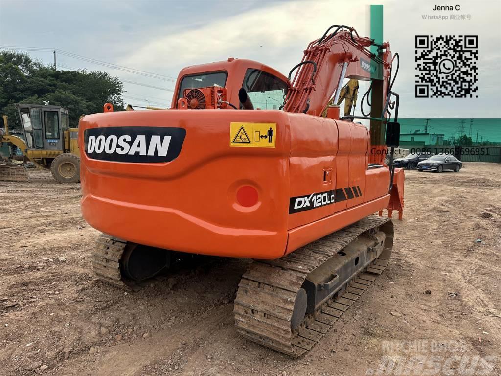 Doosan DX120 Midi excavators  7t - 12t
