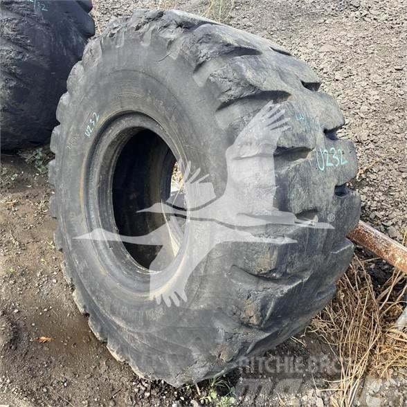 Bridgestone 23.5x25 Tyres, wheels and rims