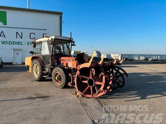Zetor 7245 4x4 + snow blower vin 407 Tractors