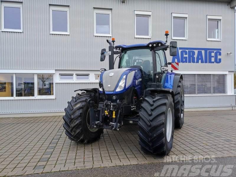 New Holland T 7.300 AutoCommand Tractors