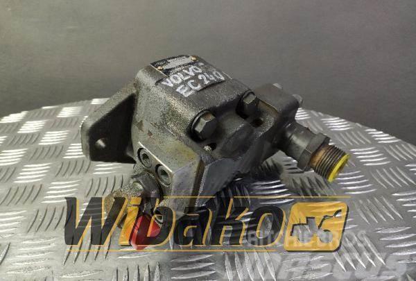Volvo Hydraulic pump Volvo 14525540 5D0425 Other components