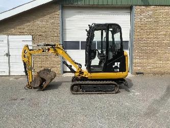 CAT 301,7D