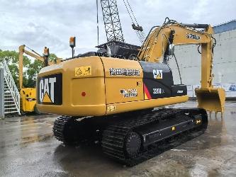 CAT 320D2