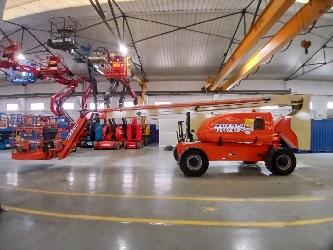 JLG 800 AJ