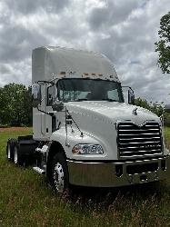 Mack CXU613