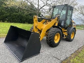 CAT 908M