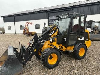 JCB 403