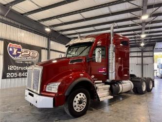 Kenworth T880