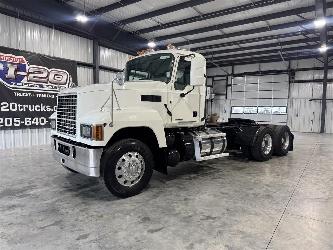 Mack Pinnacle