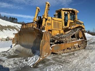 CAT D8
