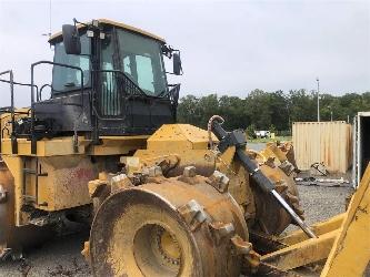 CAT 816
