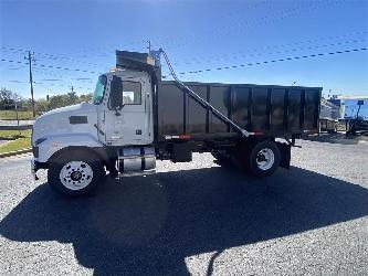 Mack MD6 42R