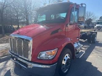 Peterbilt 536
