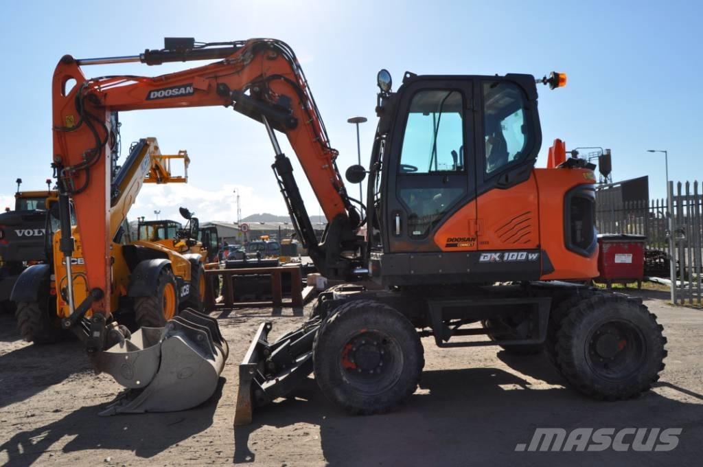 Doosan DX 100-7 Bageri na kotačima