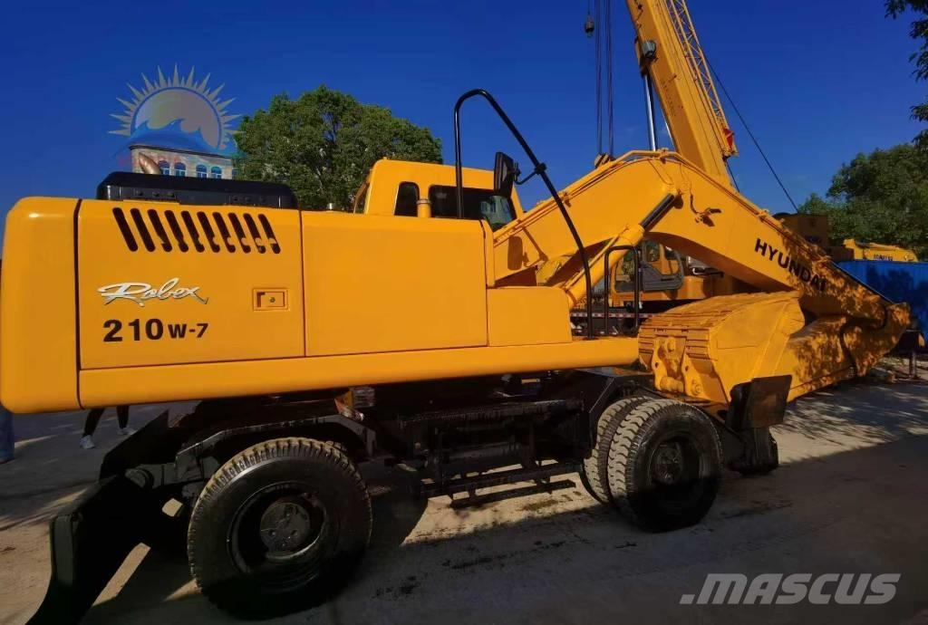 Hyundai R210W-7 Bageri na kotačima