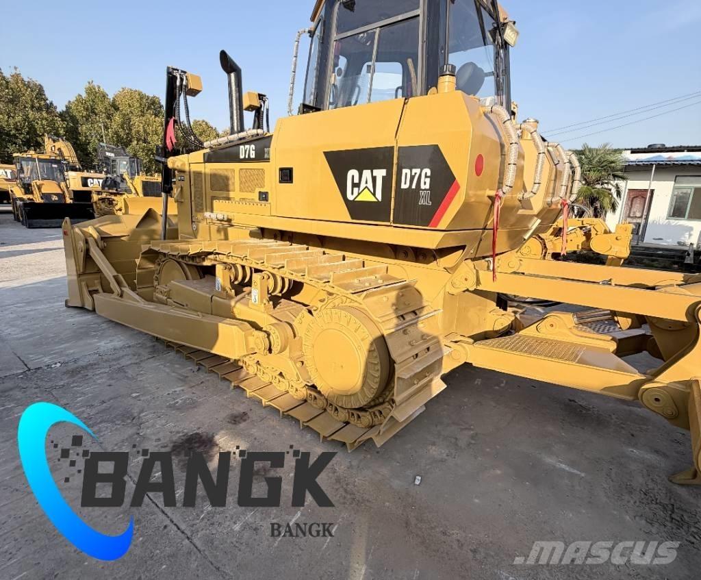 CAT D 7 G Buldožeri gusjeničari