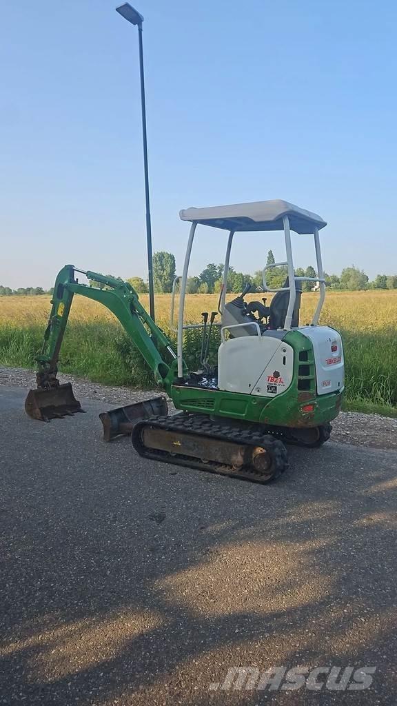 Takeuchi Tb 216 Mini bageri <7t