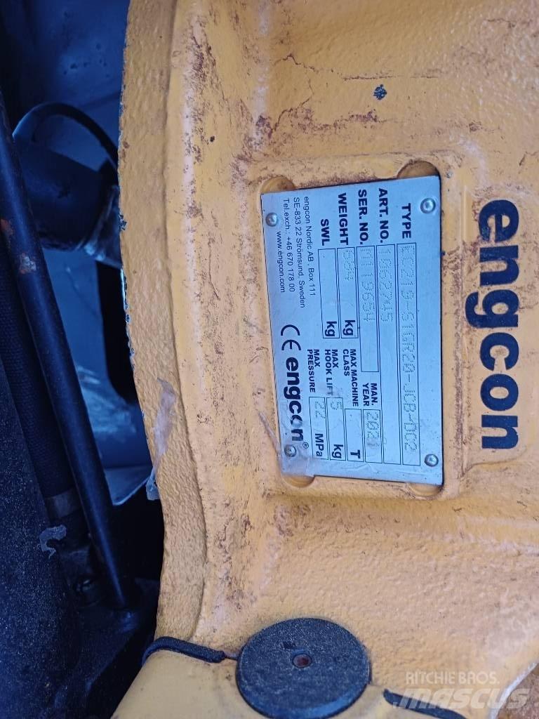 JCB JS 145 W Bageri na kotačima