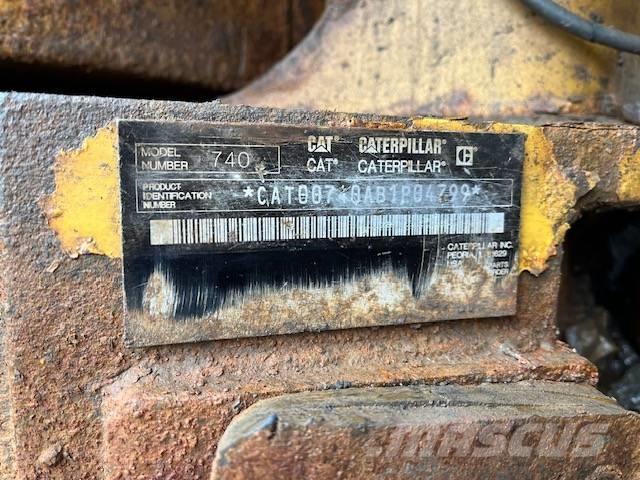 CAT 740 Zglobni demperi