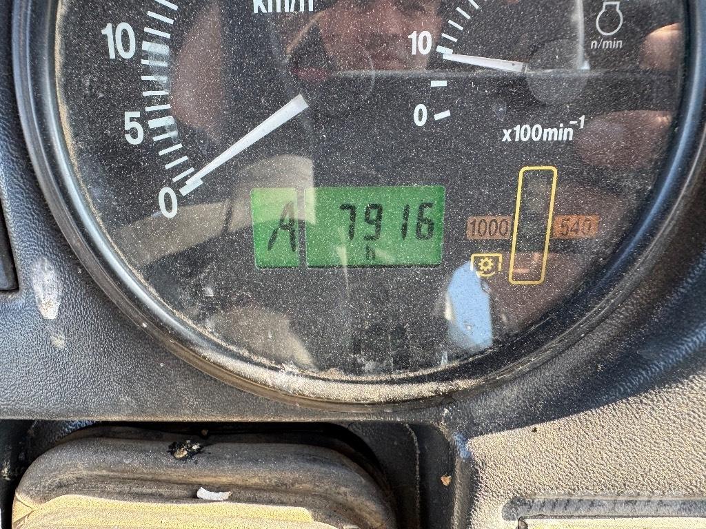 Belarus 1025.4 Šumski traktori