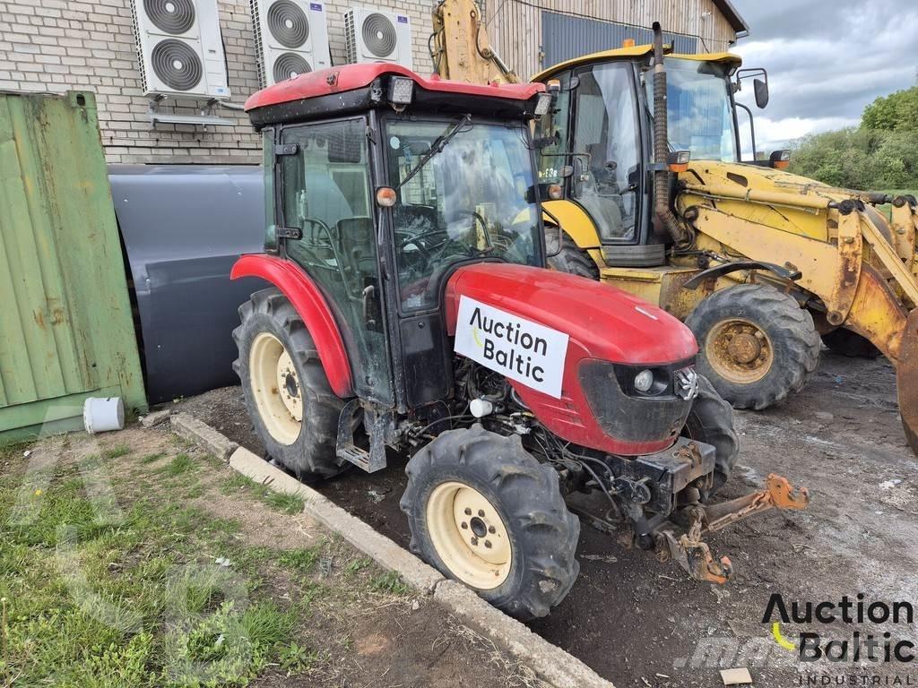 Branson 5820 CX Traktori