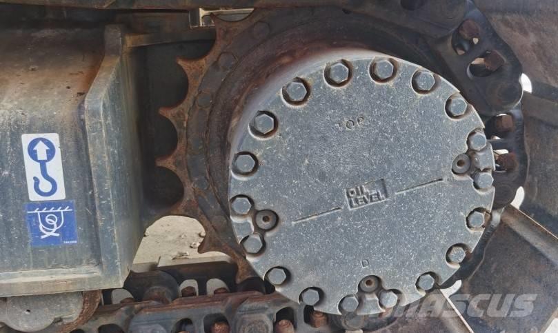 Komatsu PC 220-7 Bageri gusjeničari