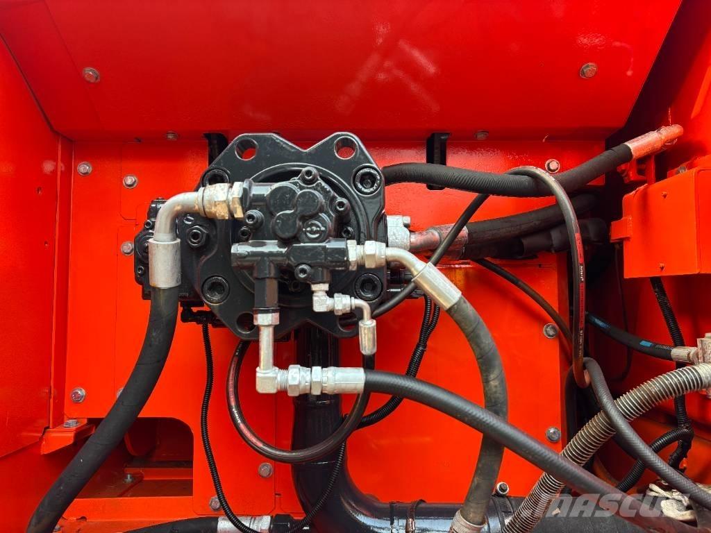 Doosan DX300LC-9C Bageri gusjeničari