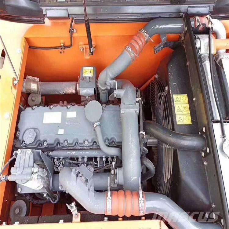 Doosan DX 225 Bageri gusjeničari