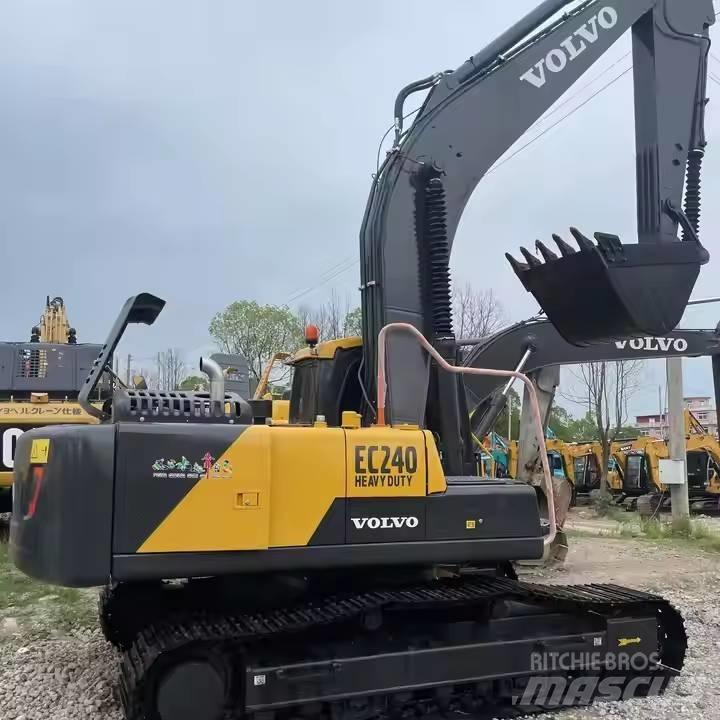 Volvo EC240D Bageri gusjeničari