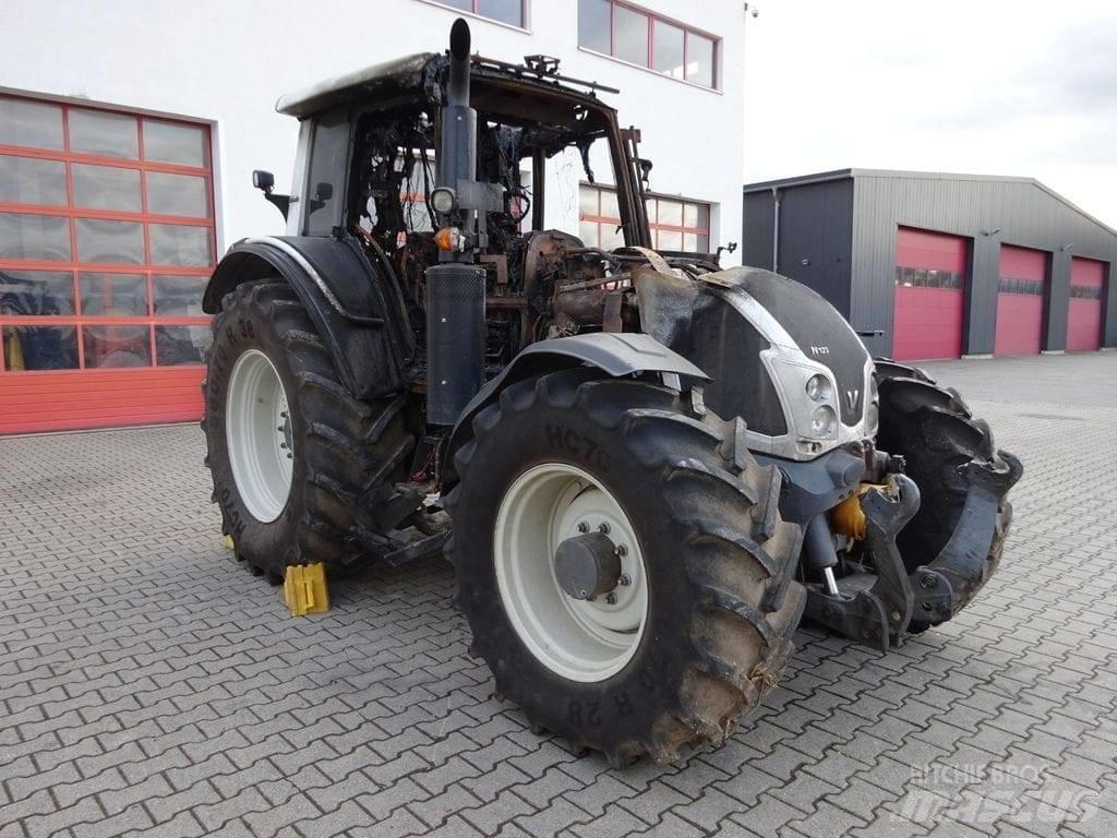 Valtra N123  seat Kabine i unutrašnjost