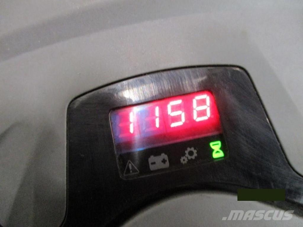 BT LWE180 Nisko podizni električni viličar