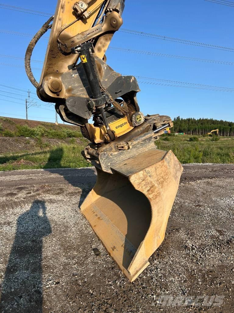 CAT 335 Bageri gusjeničari