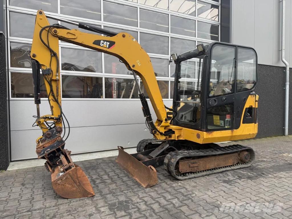 CAT 302.5C Mini bageri <7t