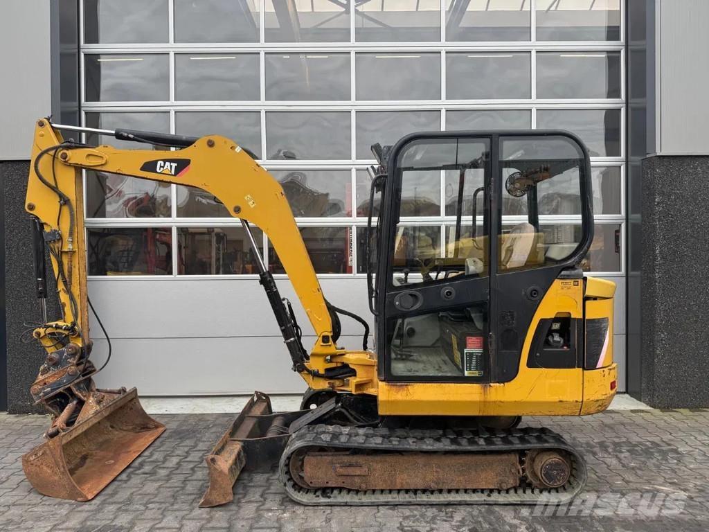 CAT 302.5C Mini bageri <7t