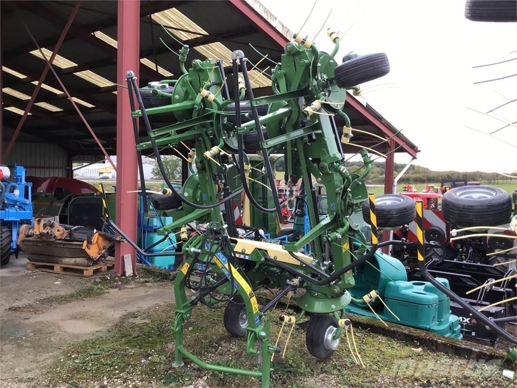 Krone Vendro 820 Okretači i sakupljači sijena
