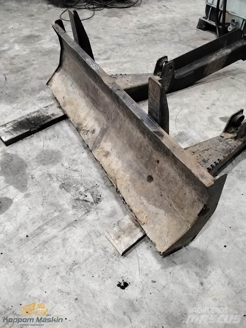 John Deere 1110 Ostale komponente
